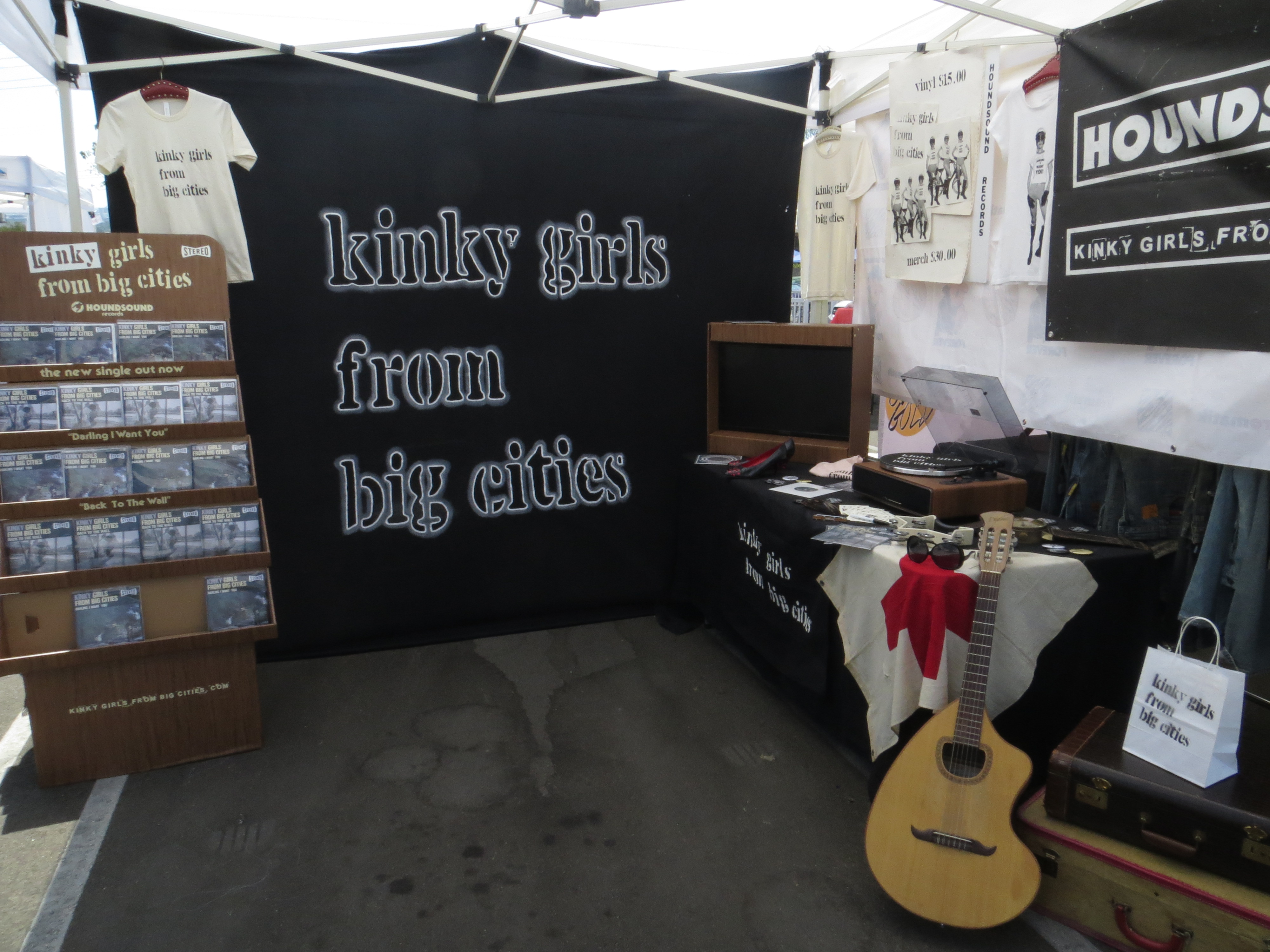 booth3.jpg